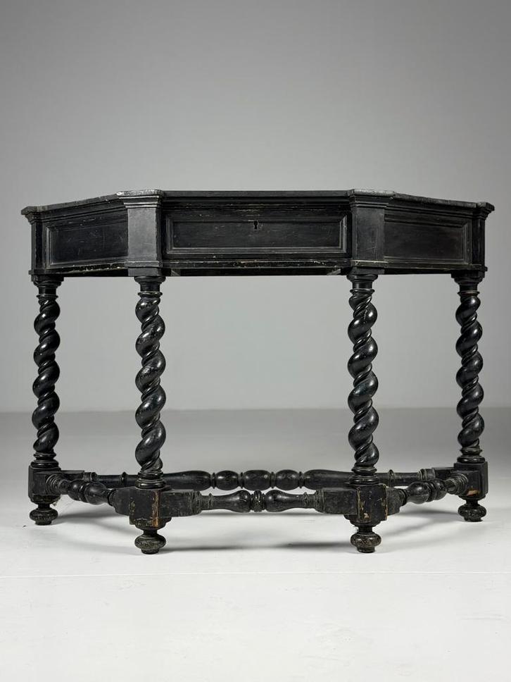 Sidetable 19e eeuw zwart antiek, Huis en Inrichting, Tafels | Sidetables, Zo goed als nieuw, 25 tot 50 cm, 100 tot 150 cm, Rechthoekig