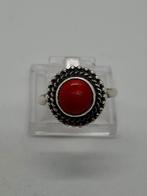 Zilveren ring met bloedkoraal - Maat 16.6, Gebruikt, Ophalen of Verzenden, Kleiner dan 17, Met edelsteen