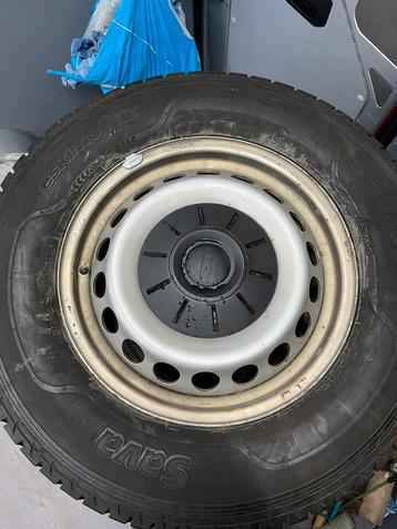 Winter banden man tge  beschikbaar voor biedingen