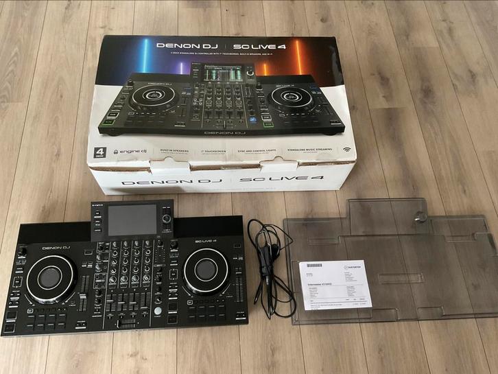 DENON DJ SC LIVE 4 + DECKSAVER, Muziek en Instrumenten, Dj-sets en Draaitafels, Zo goed als nieuw, Denon, Ophalen of Verzenden