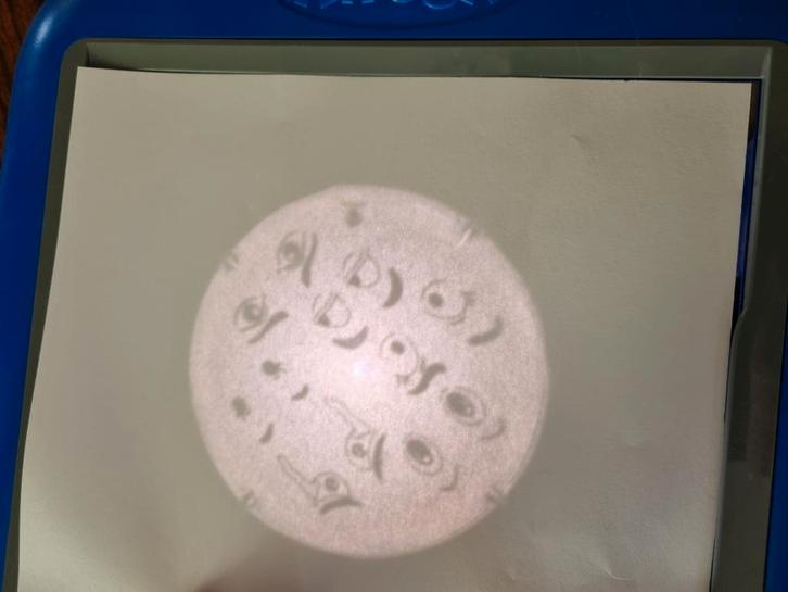 Xoomy tekenkoffer, leren tekenen,  sjablonen, overtrekken, Kinderen en Baby's, Speelgoed | Educatief en Creatief, Zo goed als nieuw