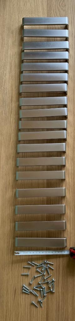 RVS handgrepen beschikbaar voor biedingen