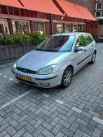 Ford Focus 1.6 I Ghia 2005 Grijs nw apk airco luxe model, Auto's, Ford, 1596 cc, 15 km/l, Zwart, 4 cilinders
