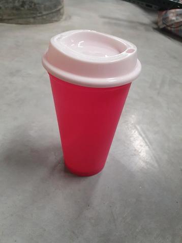 Partij kunststof drinkbekers met deksel - Herbruikbaar! beschikbaar voor biedingen