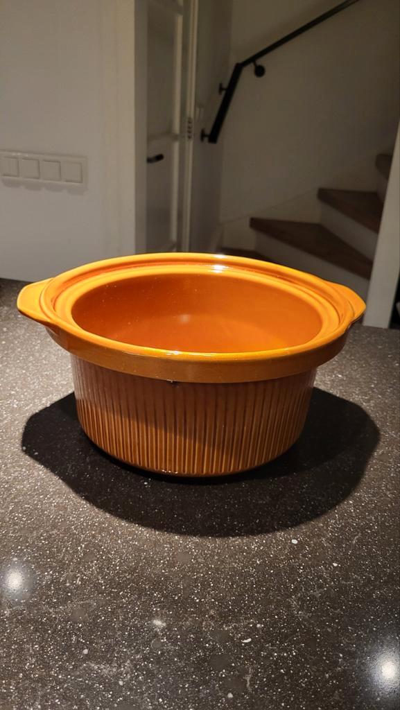 Vintage Rival Crock-Pot schaal, Huis en Inrichting, Keuken | Tupperware, Gebruikt, Bak of Kom, Bruin, Oranje, Ophalen of Verzenden