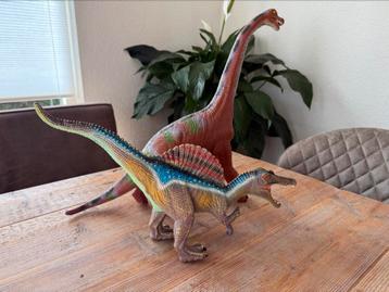 Twee dino’s, brachiosaurus spinosaurus intertoys/dinoland beschikbaar voor biedingen