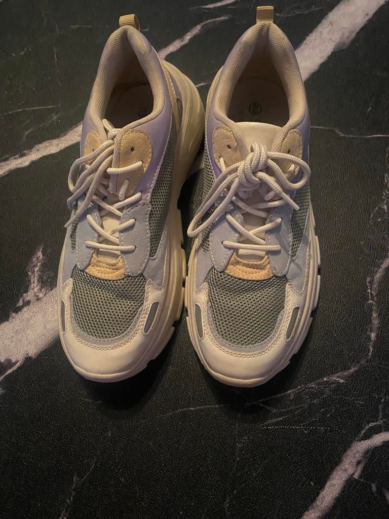 Scapino Sneakers Maat 40, Kleding | Dames, Schoenen, Wit, Ophalen of Verzenden, Sneakers of Gympen, Zo goed als nieuw