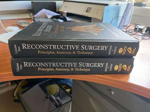 Reconstructive Surgery- Mathes & Nahai (2 volumes), Boeken, Studieboeken en Cursussen, Gelezen, Ophalen of Verzenden