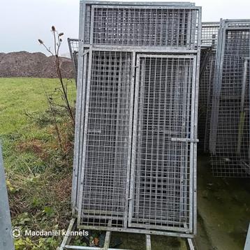 17 stuks 100x200 deurpaneel  beschikbaar voor biedingen