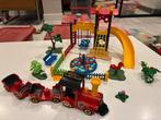 Speelgoed set playmobil - speeltuin en trein, Kinderen en Baby's, Speelgoed | Playmobil, Ophalen of Verzenden, Zo goed als nieuw