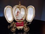 Fabergé - stijl egg koets muziekdoos, Antiek en Kunst, Ophalen of Verzenden