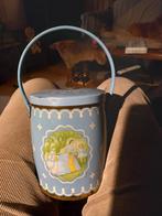 Oud blik trommel met hengsel lichtblauw, Ophalen of Verzenden