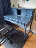 Mooi blauw bureau  plus stoel en vloermat. afhalen 3 maart, Ophalen, Gebruikt, Bureau