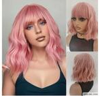 Roze Golvende Pruik - Half Lang & Verstelbaar, Yarspa, Verzenden, Yarspa, Nieuw