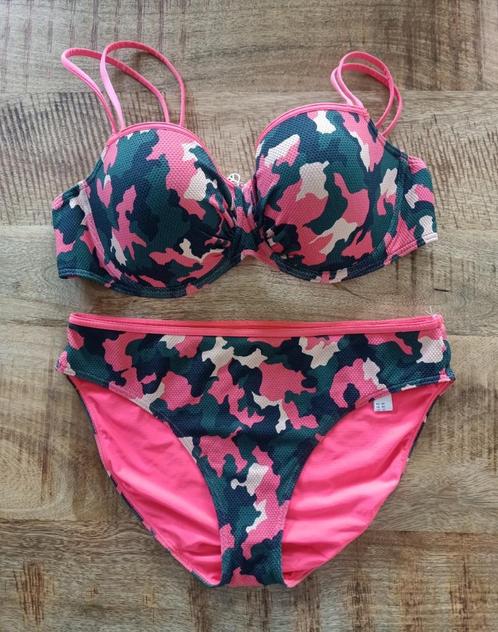 Prima donna bikini 80 D broekje 40 ZGAN roze groen 80D, Kleding | Dames, Badmode en Zwemkleding, Zo goed als nieuw, Bikini, Groen