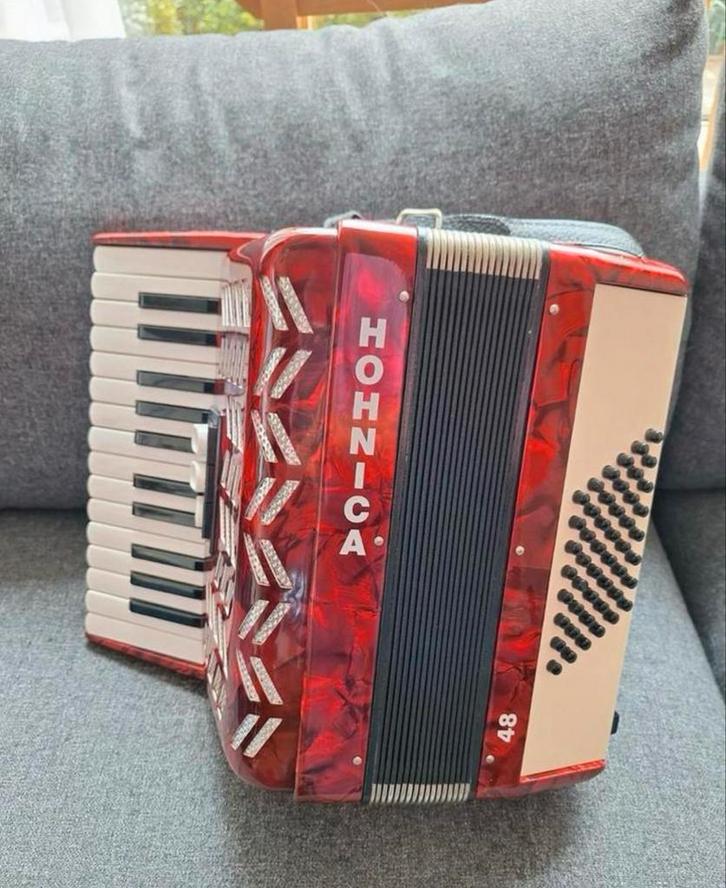 Hohnica 48 bas accordeon - Beginner vriendelijk!, Muziek en Instrumenten, Accordeons, Gebruikt, Toetsaccordeon, 48-bas, Overige merken