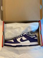 Nike dunk low, Wit, Nieuw, Ophalen of Verzenden, Sneakers of Gympen