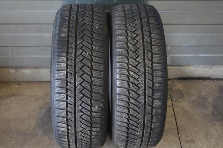 2x Gebruikte Winterband Cintinental TS850P 215 50 18 (W28), Auto-onderdelen, Banden en Velgen, Band(en), Winterbanden, 18 inch