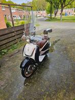 Nog een nette agm retro scooter, Fietsen en Brommers, Overige modellen, Ophalen of Verzenden, Zo goed als nieuw