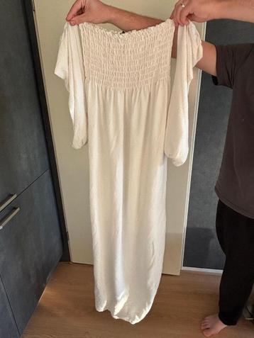 Lange jurk - wit beschikbaar voor biedingen