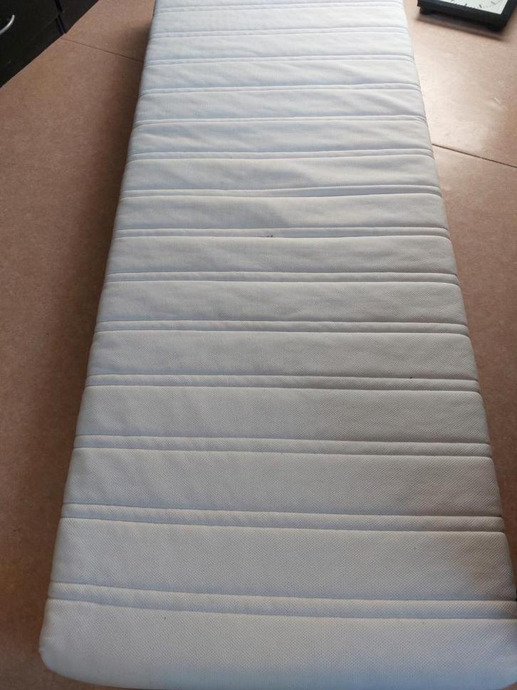 2 Stuks: Ikea Malvik eenpersoons matras 80x200 zgan, Huis en Inrichting, Slaapkamer | Matrassen en Bedbodems, Zo goed als nieuw