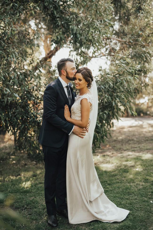 Trouwjurk maat 38 satijn, Kleding | Dames, Trouwkleding en Trouwaccessoires, Zo goed als nieuw, Trouwjurk, Wit, Ophalen of Verzenden