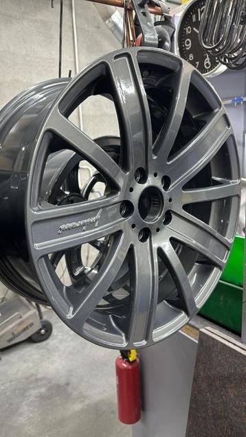 18 inch velgen beschikbaar voor biedingen