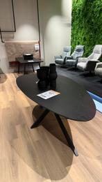 Eetkamertafel 220b x 110d x 76h cm, Ophalen, Vijf personen of meer, Rechthoekig, 50 tot 100 cm