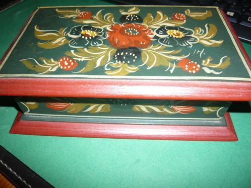 Hindeloopen authentiek oud houten doosje  17x9x5cm, Antiek en Kunst, Curiosa en Brocante, Ophalen of Verzenden