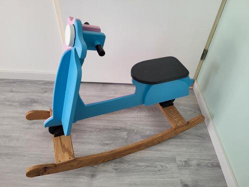 Hobbel scooter roze / blauw, Kinderen en Baby's, Speelgoed | Hobbelfiguren, Zo goed als nieuw, Ophalen
