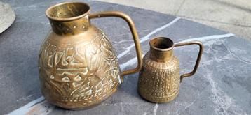 Antieke Bronzen Kannetjes Set beschikbaar voor biedingen