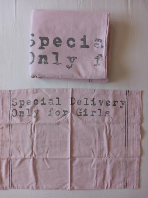 Roze peuter dekbedovertrek special delivery, Kinderen en Baby's, Kinderkamer | Beddengoed, Zo goed als nieuw, Dekbedovertrek, Roze