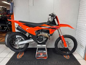 KTM 250 SX-F (bj 2025) beschikbaar voor biedingen