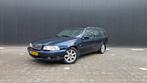 Volvo V70 2.4 LPG 140PK AUT 2000 Blauw, Stationwagon, 2435 cc, Particulier, 1600 kg