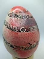 Rood bespoten eivorm met slang., Antiek en Kunst, Curiosa en Brocante, Ophalen of Verzenden