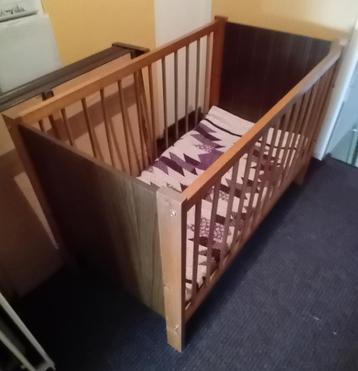 Nostalgisch ledikantje baby/peuter beschikbaar voor biedingen