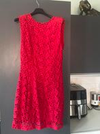 Supermooi rode jurk mt 38 Mango zgan, Kleding | Dames, Gelegenheidskleding, Maat 38/40 (M), Mango, Cocktailjurk, Ophalen of Verzenden
