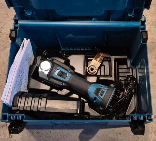 Makita DTM52ZJ 18V Multitool met Lader.! 1x gebruikt, Doe-het-zelf en Verbouw, Gereedschap | Zaagmachines, Zo goed als nieuw, Ophalen of Verzenden