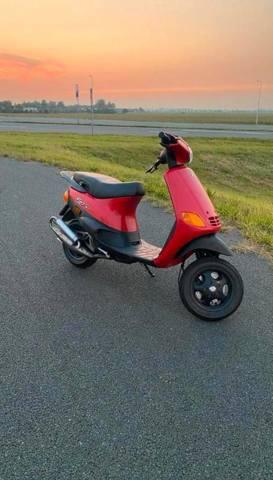Zip type 3 70cc brom, Fietsen en Brommers, Scooters | Piaggio, Gebruikt, Zip, Maximaal 45 km/u, Tweetakt, Ophalen