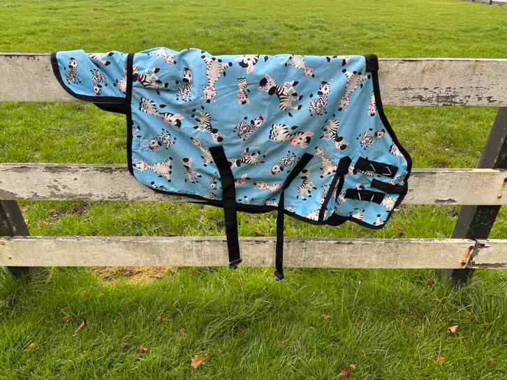 Leuke 0 grams regen deken maat 105, Dieren en Toebehoren, Paarden en Pony's | Dekens en Dekjes, Zo goed als nieuw, Deken, Ophalen of Verzenden