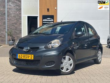 Toyota Aygo 1.0-12V Comfort Navigator | Airco | Navi | 5 deu beschikbaar voor biedingen