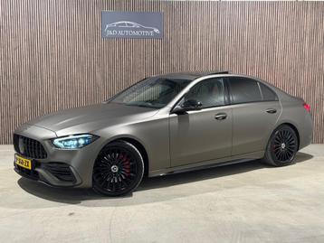 Mercedes-Benz C-klasse 300 d AMG Line 2022 PANO LED CAMERA F beschikbaar voor biedingen