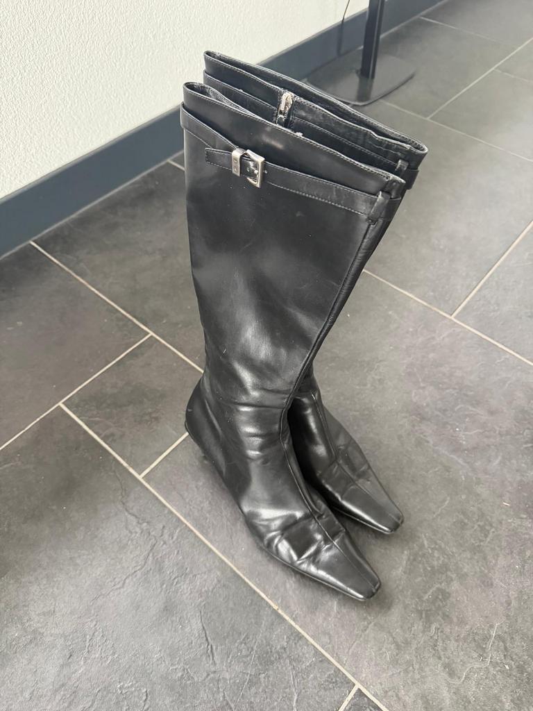 Exclusieve Zwarte Prada Laarzen - Uitstekende Staat, Kleding | Dames, Schoenen, Ophalen, Zo goed als nieuw, Zwart, Hoge laarzen