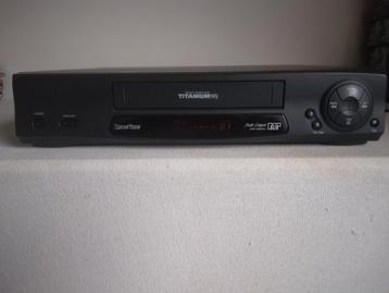 Vintage Titanium VHS Speler DVR-4680SV beschikbaar voor biedingen