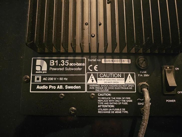 actieve subwoofer ace-bass(150 WATT), Audio, Tv en Foto, Luidsprekers, Zo goed als nieuw, Subwoofer, 120 watt of meer, Overige merken