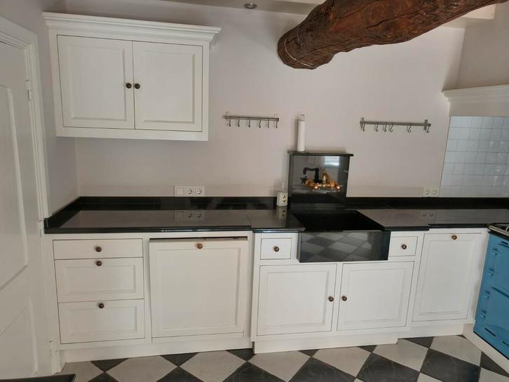 Luxe maatwerk keuken met natuursteen & messing kraan – ca. 1, Huis en Inrichting, Keuken | Complete keukens, Gebruikt, Graniet of Steen