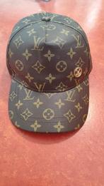 Louis Vuitton LV pet, Ophalen, Zo goed als nieuw, One size fits all, Louis Vuitton