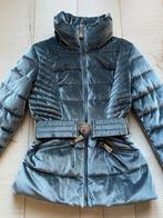 Nieuw  zilvergrijze jas van Guess maat s, Kleding | Dames, Guess, Nieuw, Ophalen of Verzenden, Maat 36 (S)