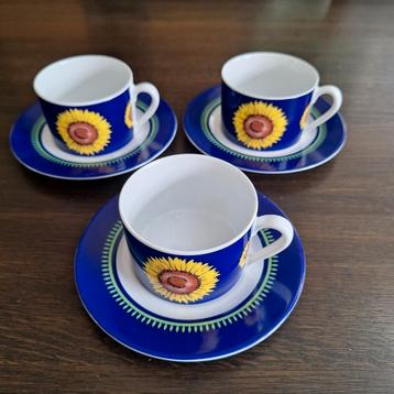 3 Douwe Egberts kop en schotels zonnebloem beschikbaar voor biedingen