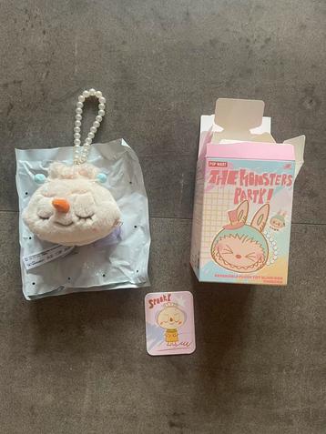Labubu the monsters party series earphones houder beschikbaar voor biedingen